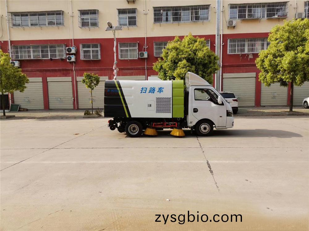 國六0.5方水 1.5方(fang)塵東風途逸 掃路車