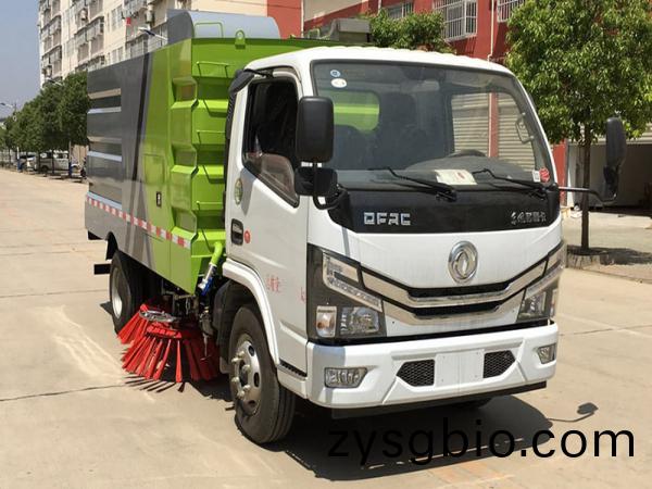 東(dong)風多利卡5.5方掃路車(che)