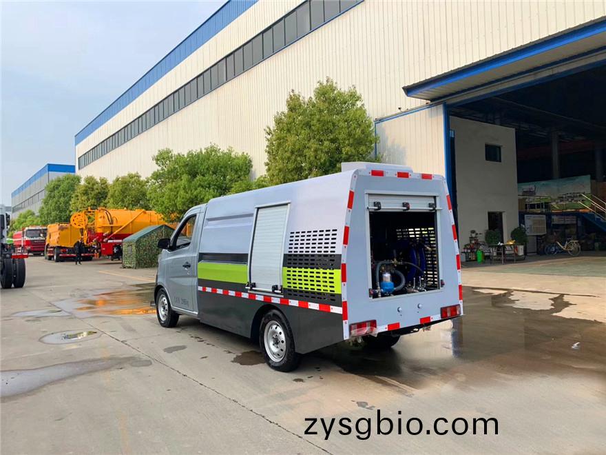 國六長安路麵高壓清洗車圖片