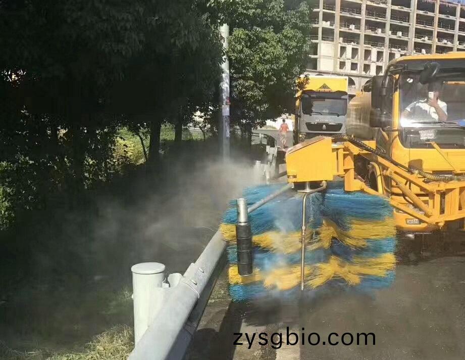 9方高速護欄清洗車