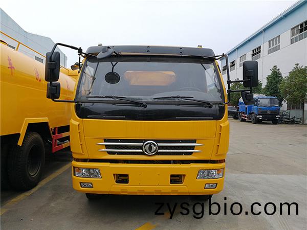 東風多利卡8.5方清洗吸汚車