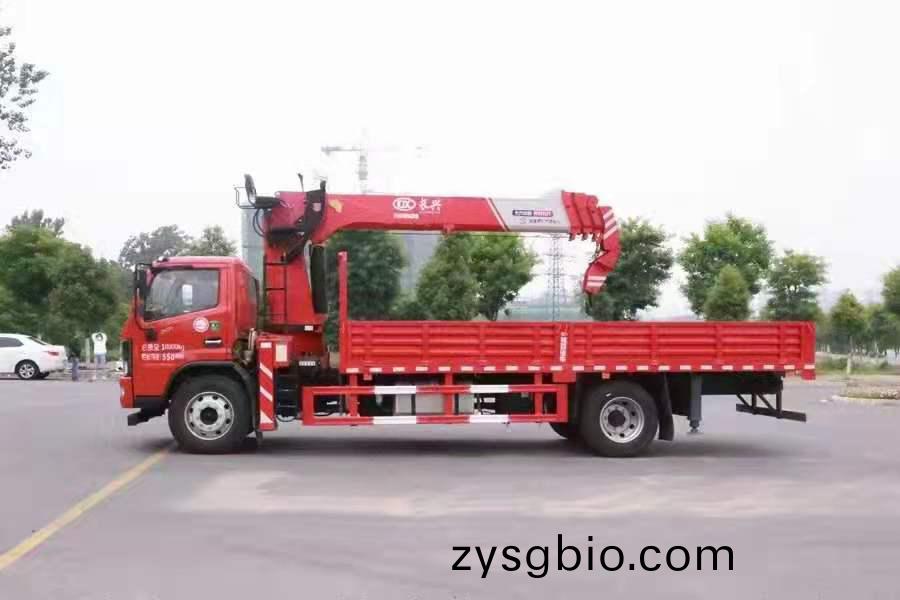 國六東風多利卡D8單橋隨車弔